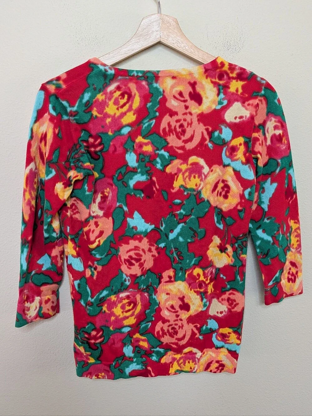 Isaac Mizrahi Live! Red Floral Cardigan Women's Size XS Button Front 3/4 Sleeve